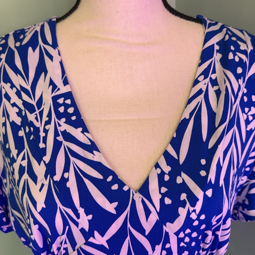 NWT Blue & White London Times Dress. Size 12. Very Flattering - Picture 8 of 12